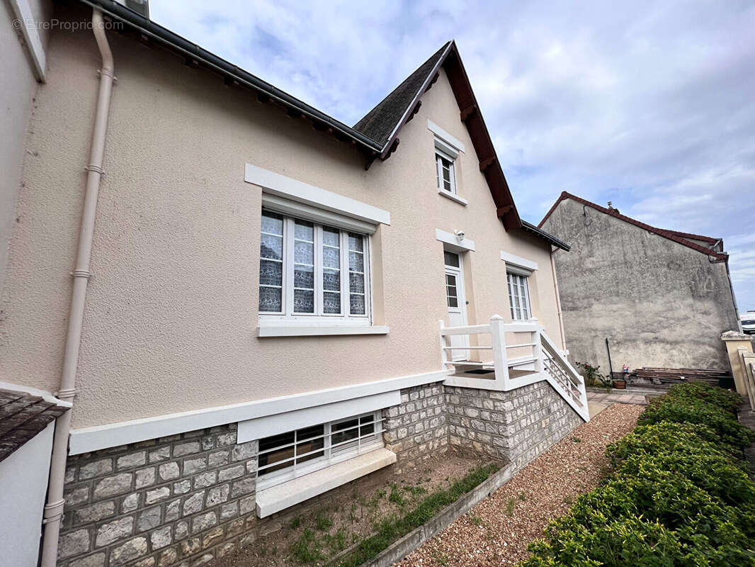 Maison centre d'Illiers Combray - photo 16