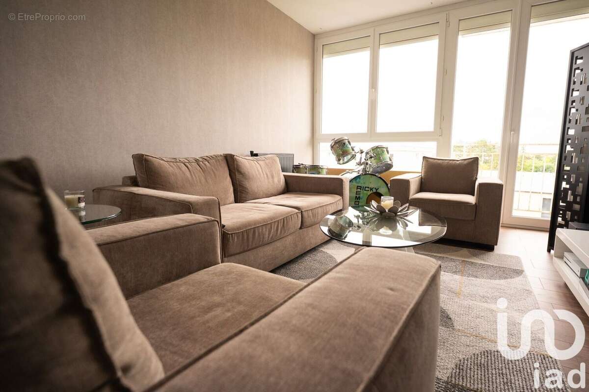 Photo 2 - Appartement à TINQUEUX