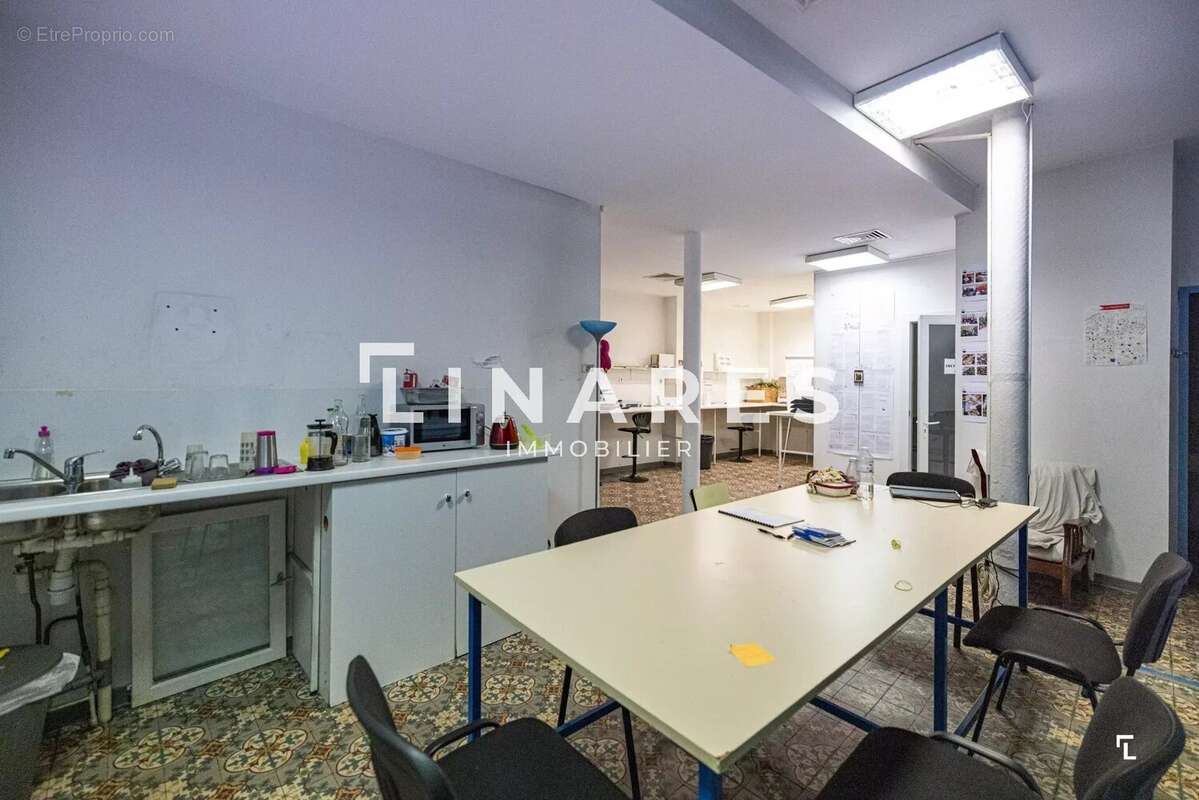 Commerce à MARSEILLE-1E