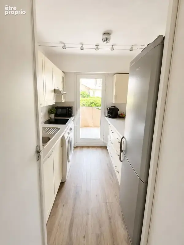 Le cannet - beau 2 pièces avec terrasse, garage et piscine - photo 5