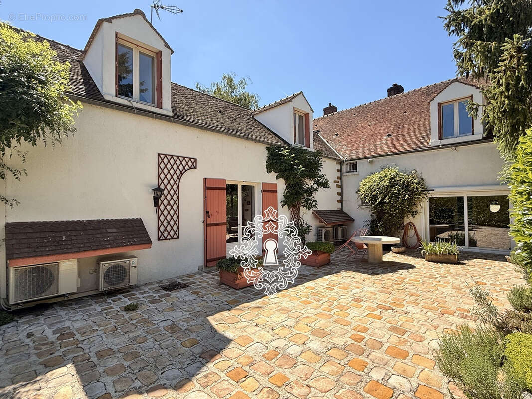 Maison à NANGIS