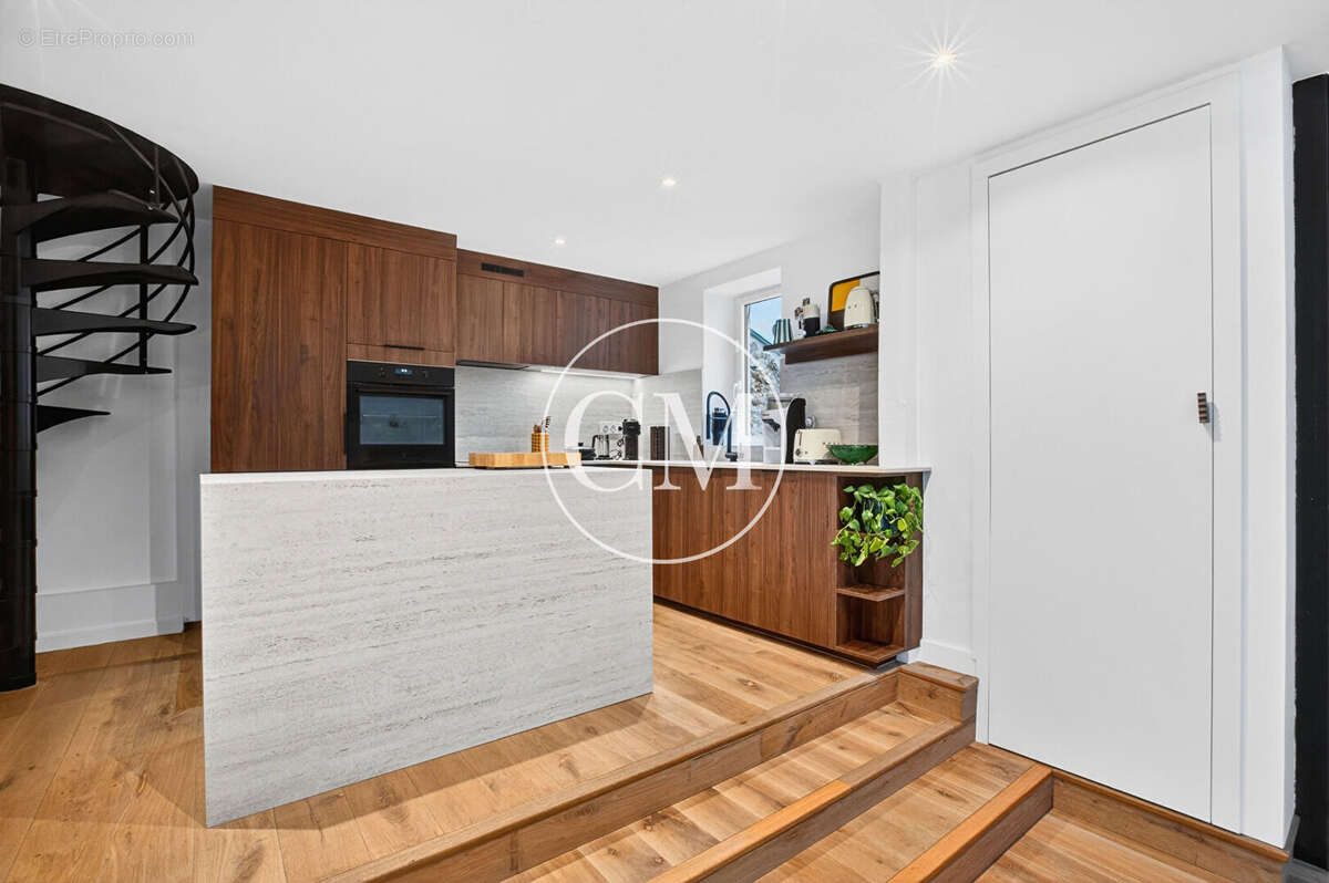 Appartement à CRESPIERES