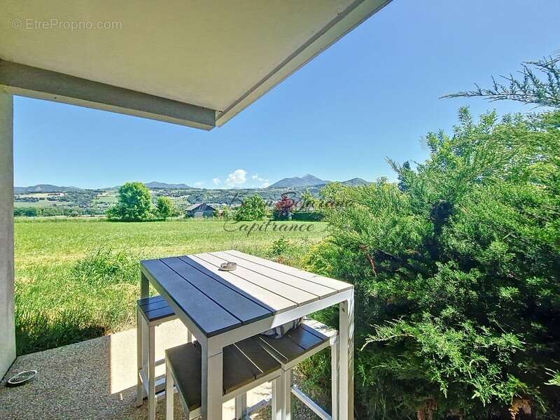 Appartement à SCIENTRIER