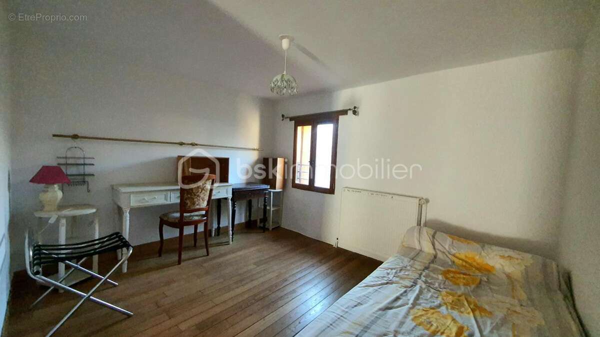 Maison en pierre – 5 chambres – garage – terrasse – terrain non attenant - photo 4