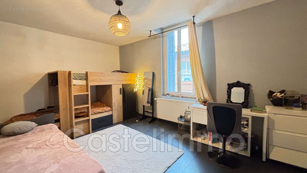 Maison à CASTELSARRASIN