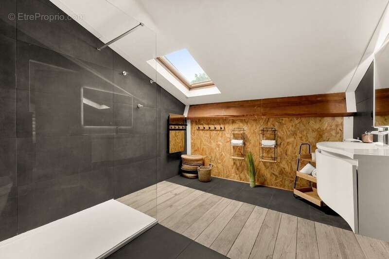 LAGRÂCE-DIEU – Charmante toulousaine familiale de 215 m² avec piscine sur un terrain de 1 500 m² - photo 8