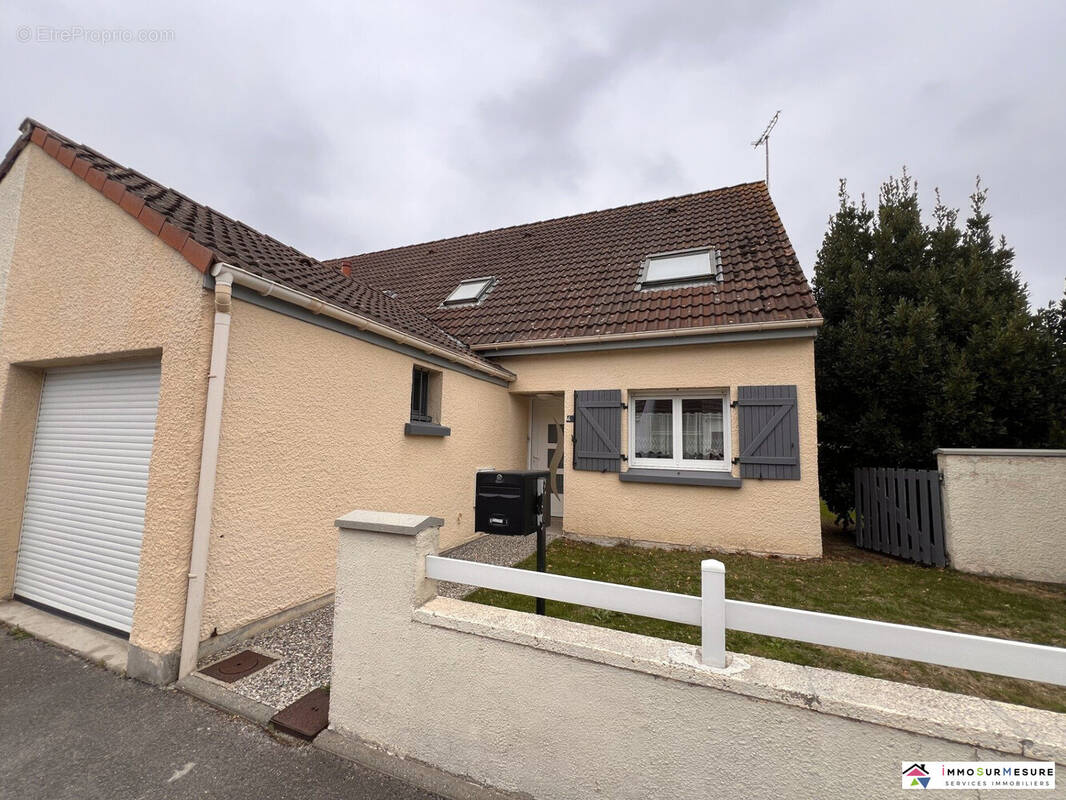 Maison à LONGUENESSE