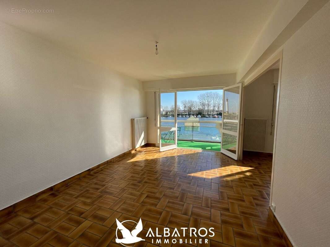 Appartement à OUISTREHAM