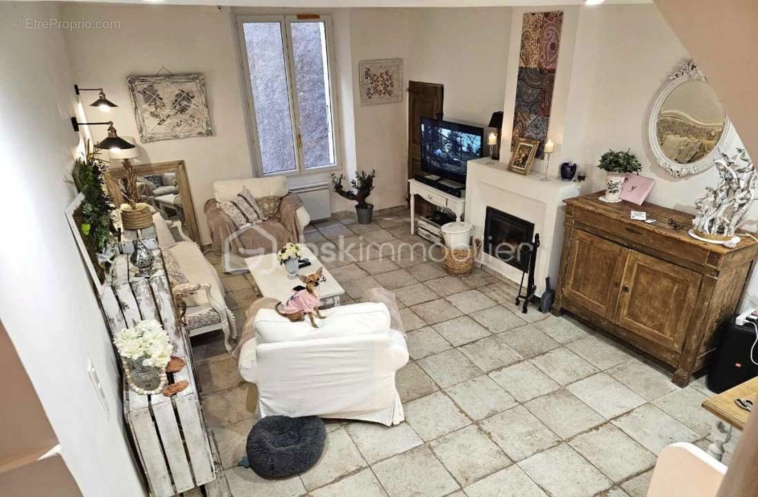 Maison à VILLECROZE