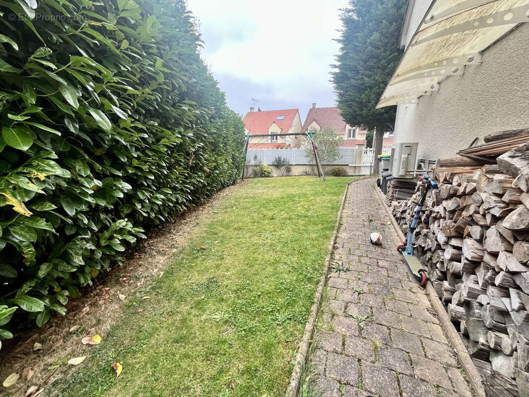 Maison à VILLEPREUX