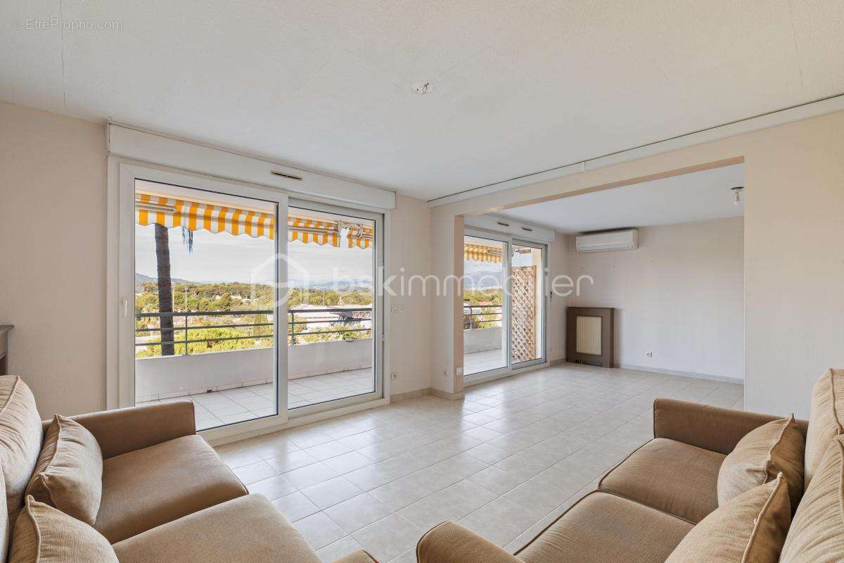 Appartement à LE CANNET
