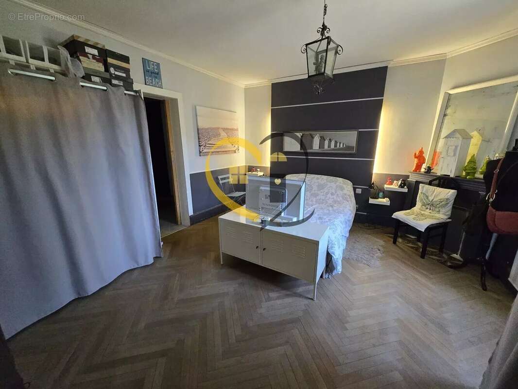 À vendre – Maison de village à Humbligny (18250) - photo 11
