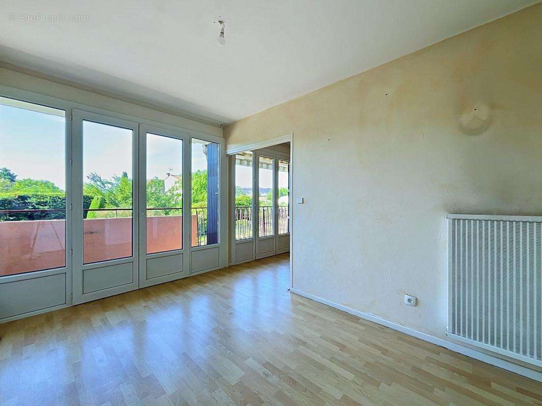 Appartement à TOURNON-SUR-RHONE