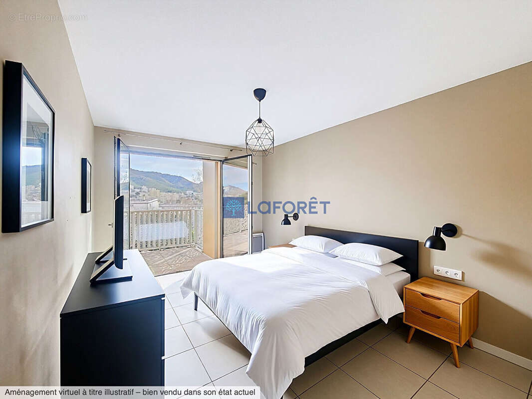Appartement à MARSEILLE-11E