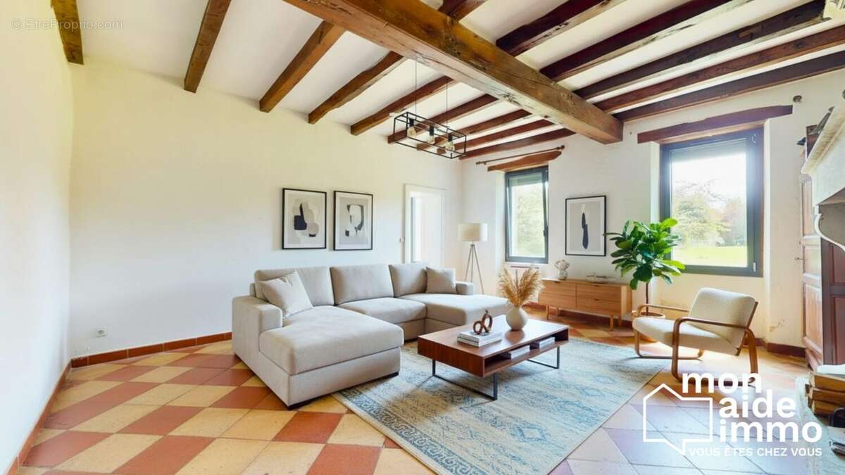 Maison à SAINT-QUENTIN-DE-BARON