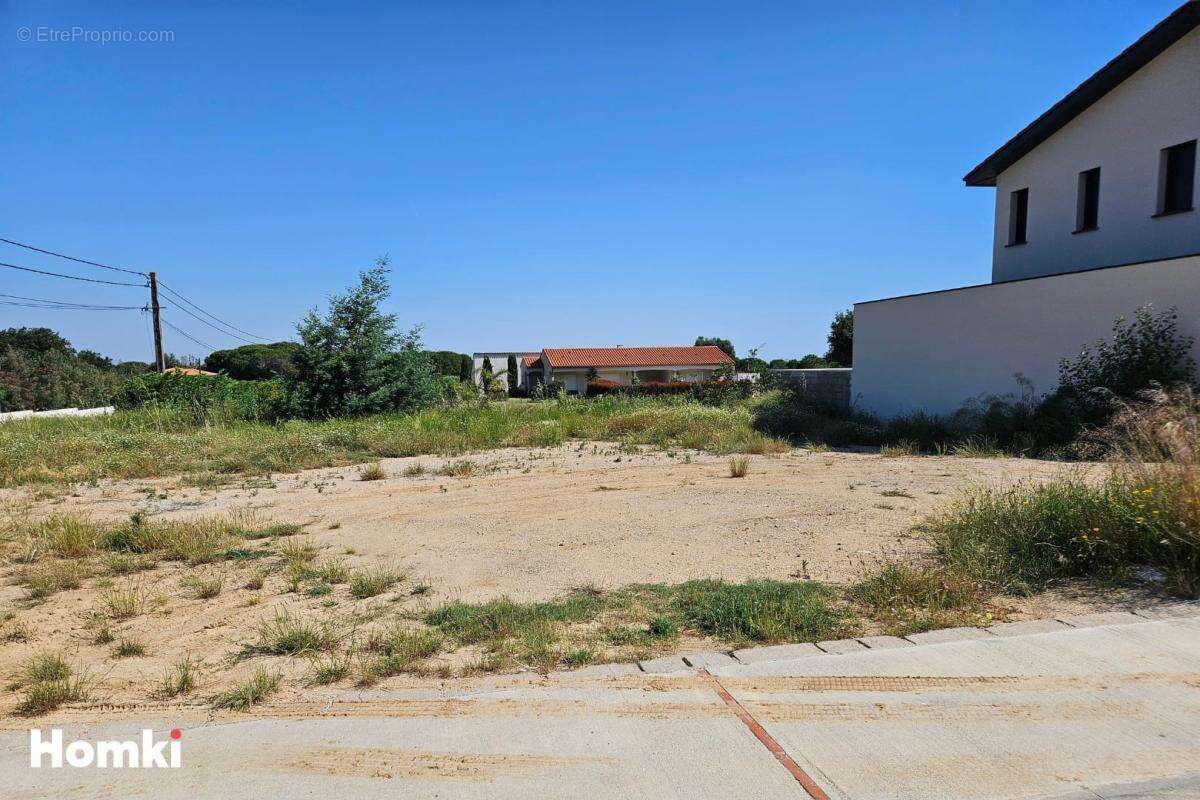 Terrain de 500 m2 à Laroque-des-Albères 66740, 9 Carrer de la Balma del Moro - photo 2