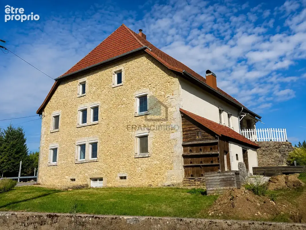 Saint-julien-les-russey - grande maison de caractere - photo 2