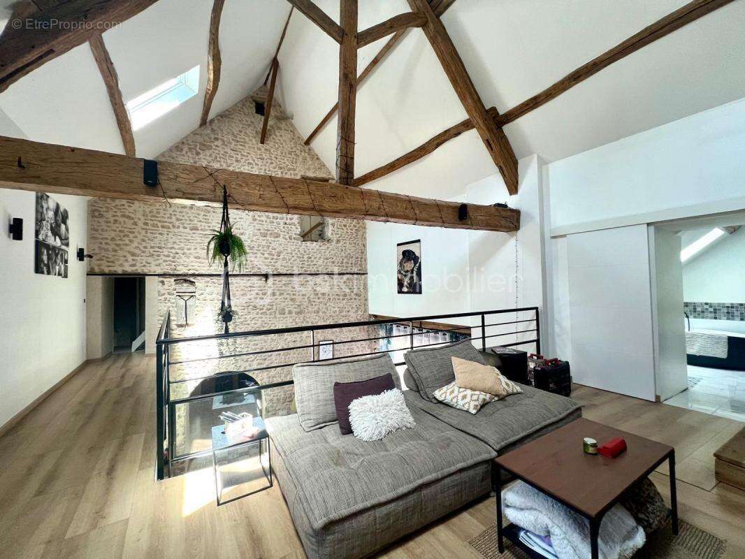 Maison à SACLAS