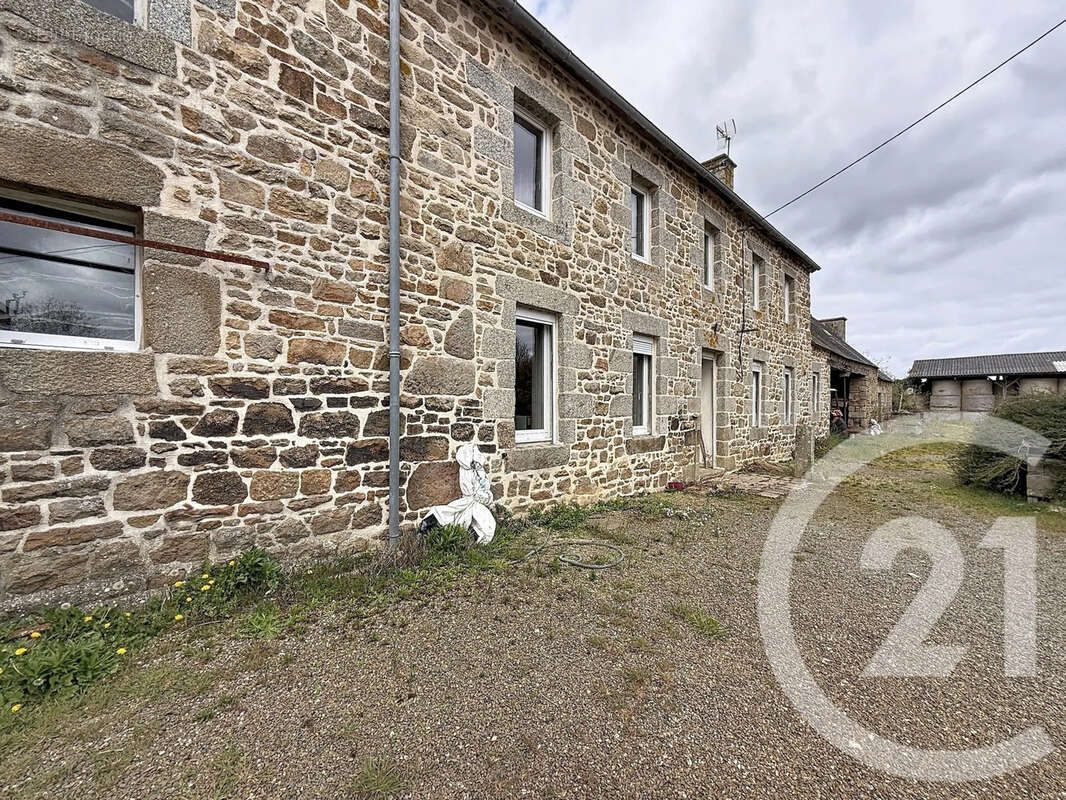 Maison 110 m² à Prat  - photo 4