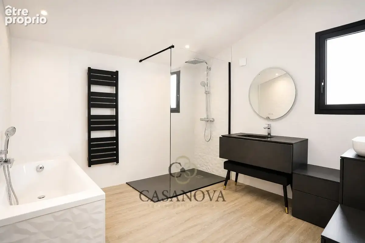 Propriété de 351 m² avec piscine et terrain de 7 310 m² aux portes de Montpellier - photo 19