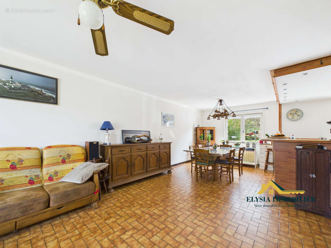 Maison à VILLECEY-SUR-MAD