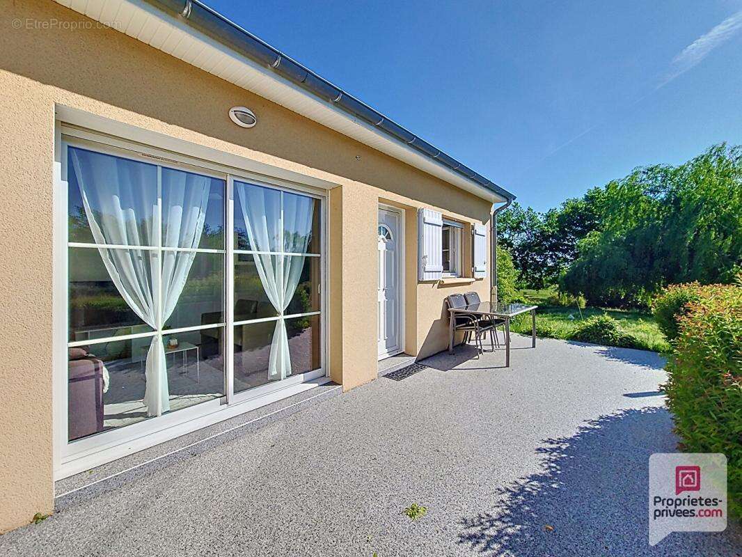 Maison à AYEN