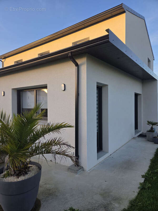 Maison à GUIPRONVEL