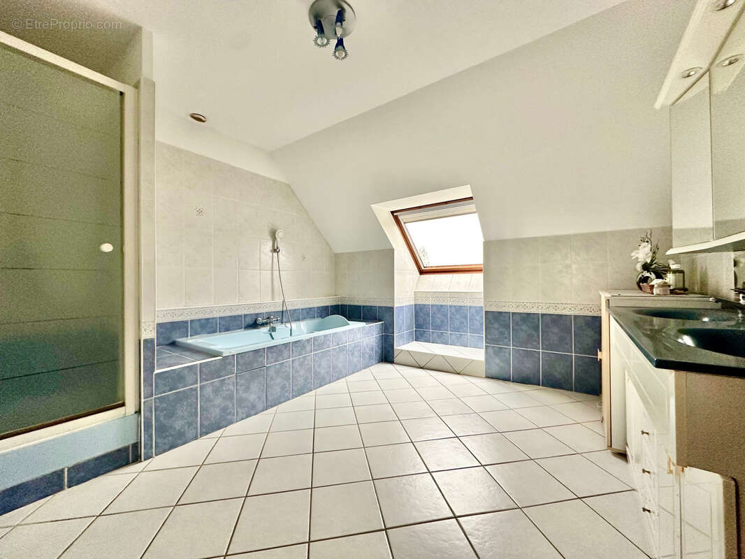 Maison à NANTEUIL-LE-HAUDOUIN