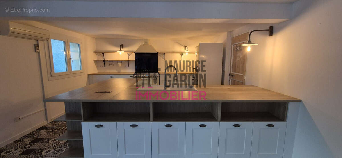 Maison 213 m² à Carpentras  - photo 3