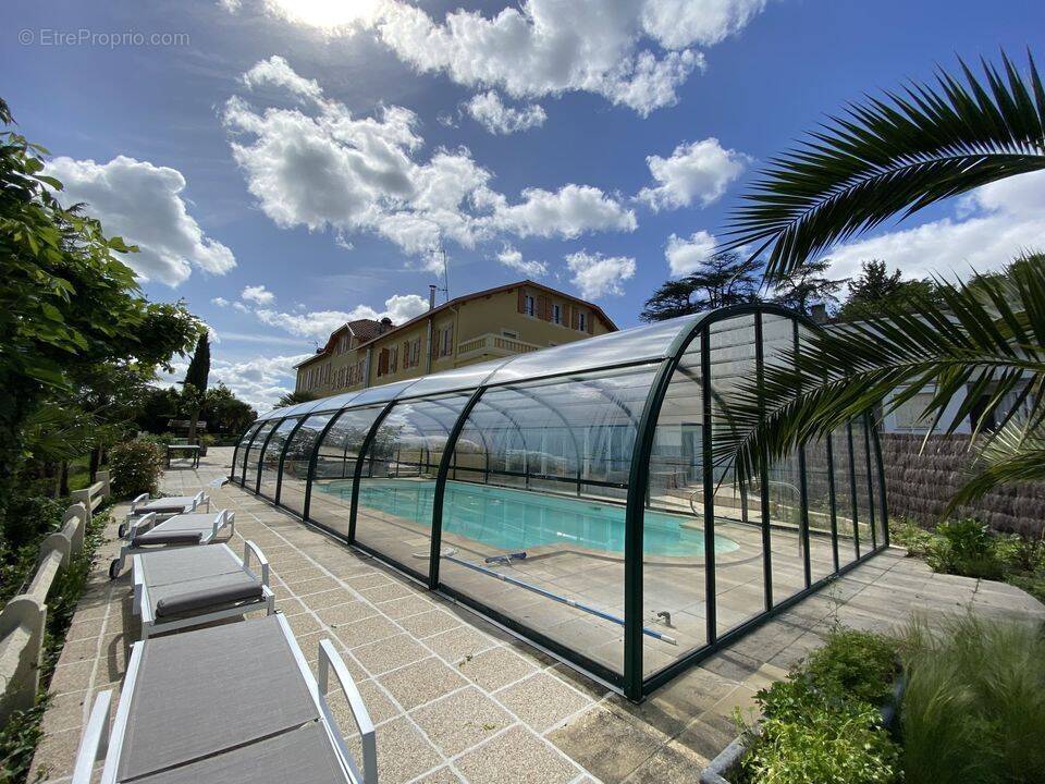 Commerce à CAZAUBON