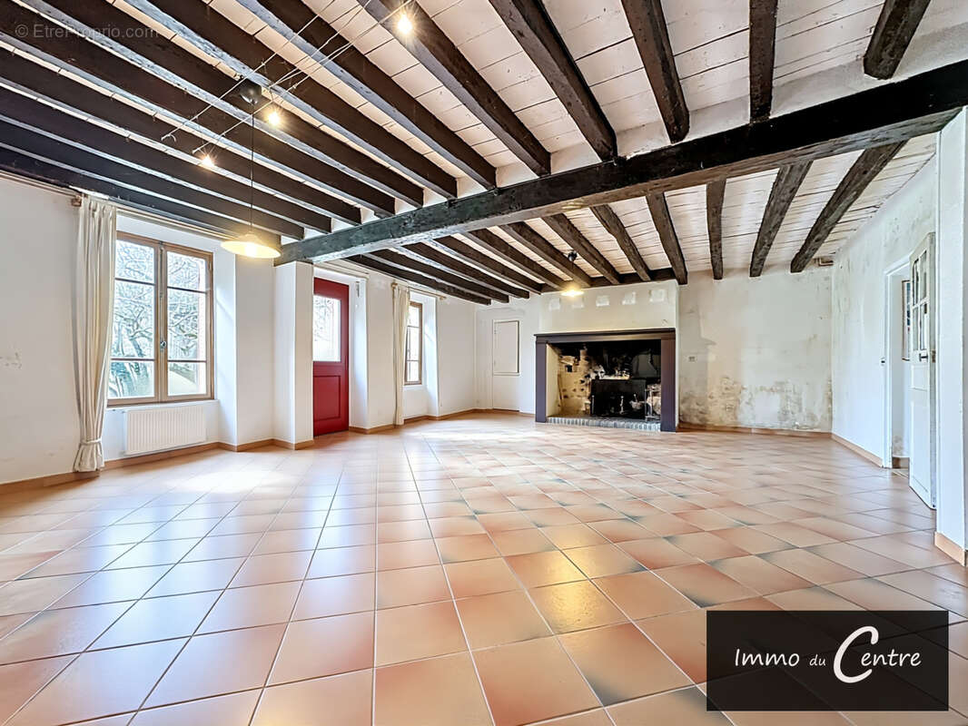 Maison à MONTMIRAIL
