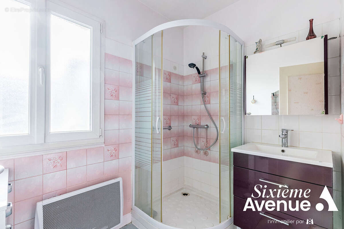 Maison à PARAY-VIEILLE-POSTE