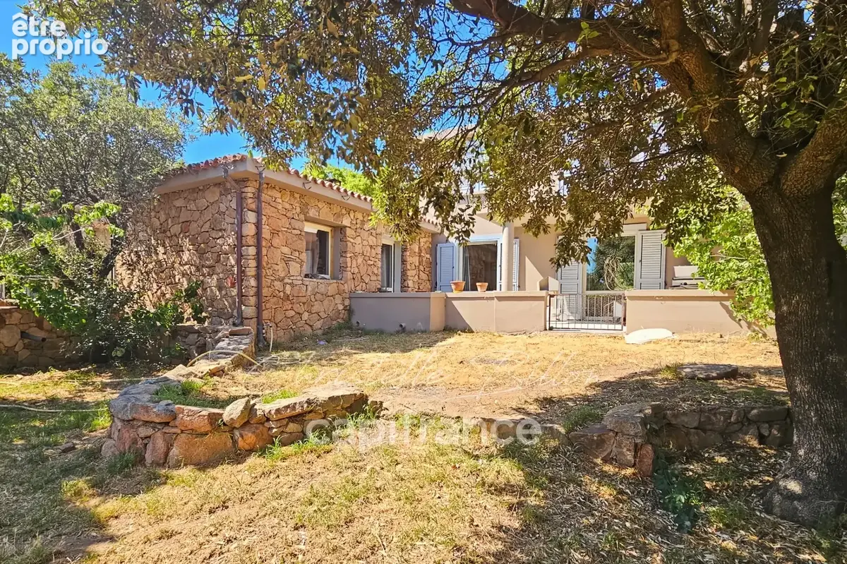 Maison 8 pièces 330 m² · à Porto-Vecchio · 330 m² · 1 090 000 €