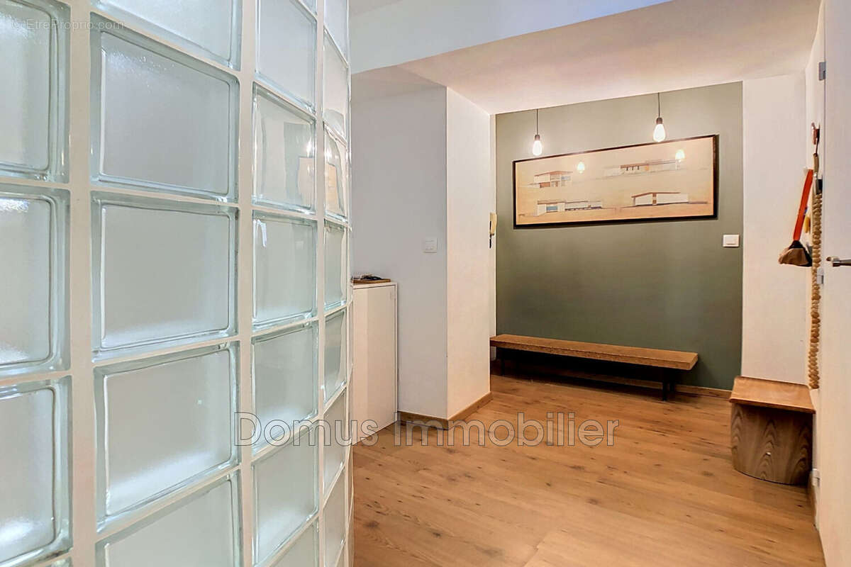 Appartement à CHATEAUNEUF-DE-GADAGNE