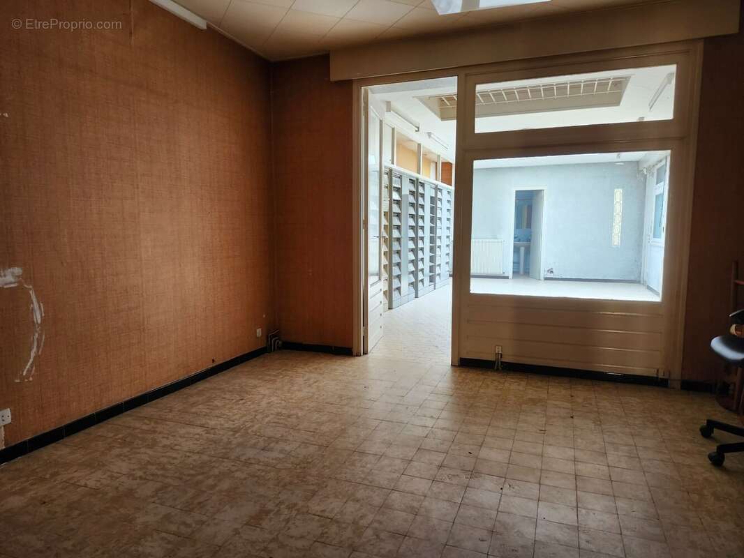 Bureau rdc - Maison à HENIN-BEAUMONT