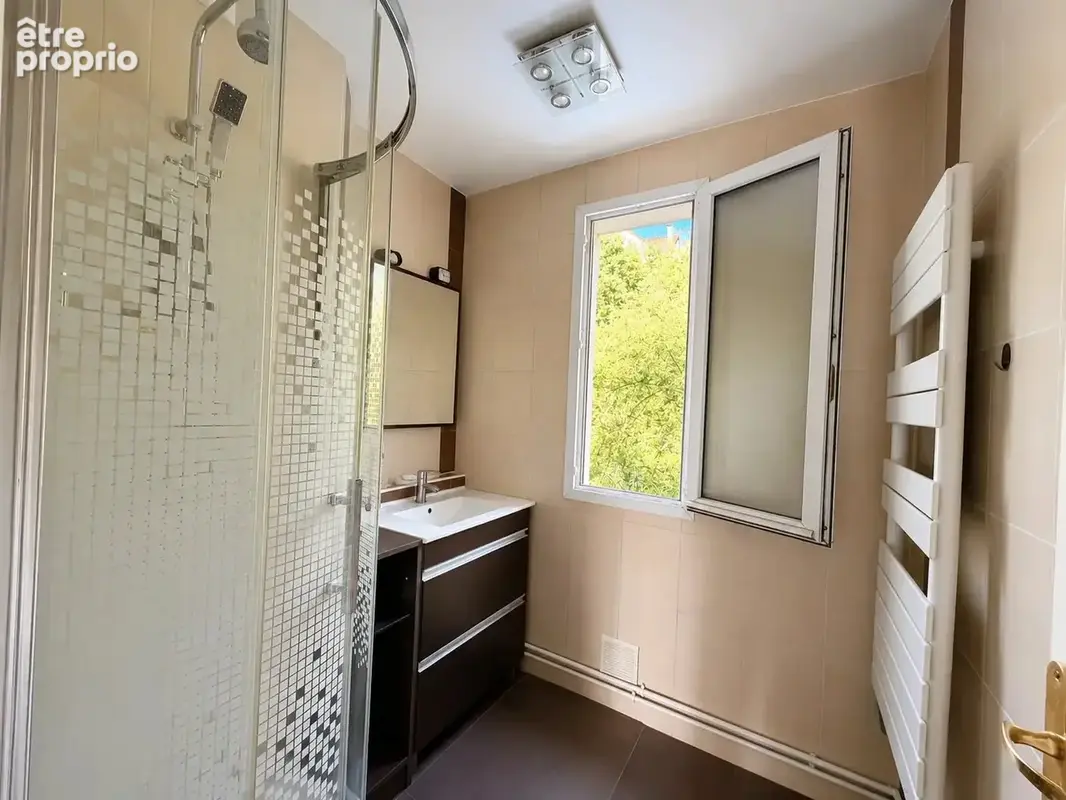 Appartement F3 de 65 m² avec cave et parking privatif - photo 8
