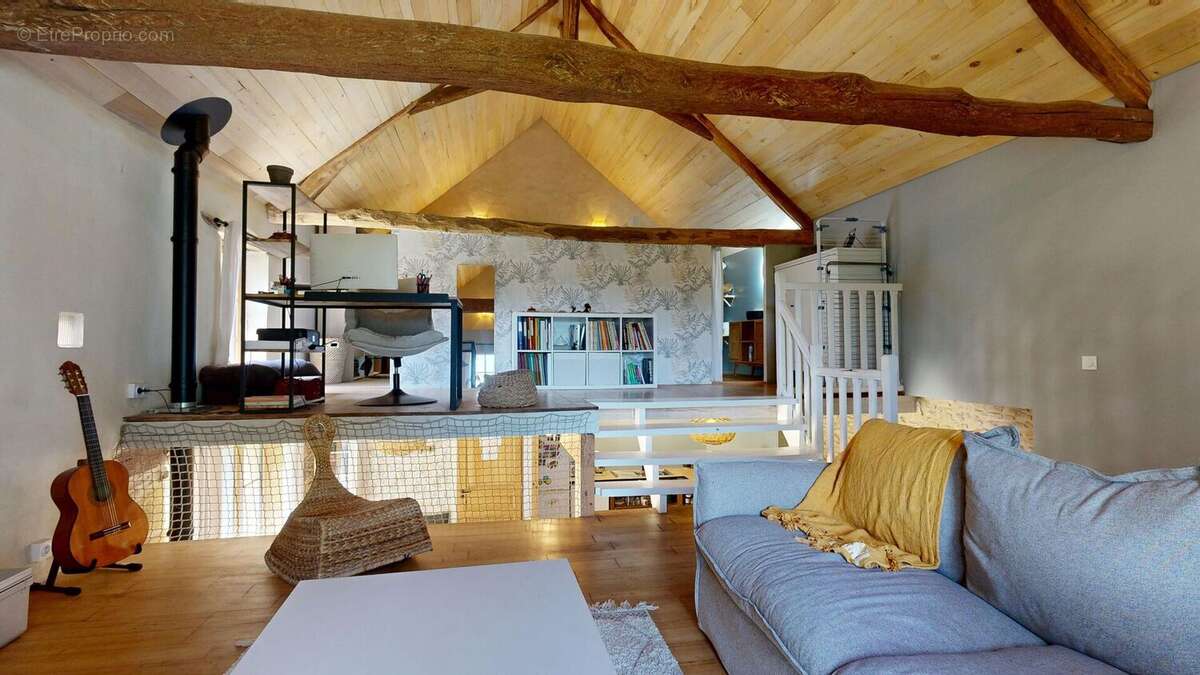 Petithameaude4maisons07232026111722