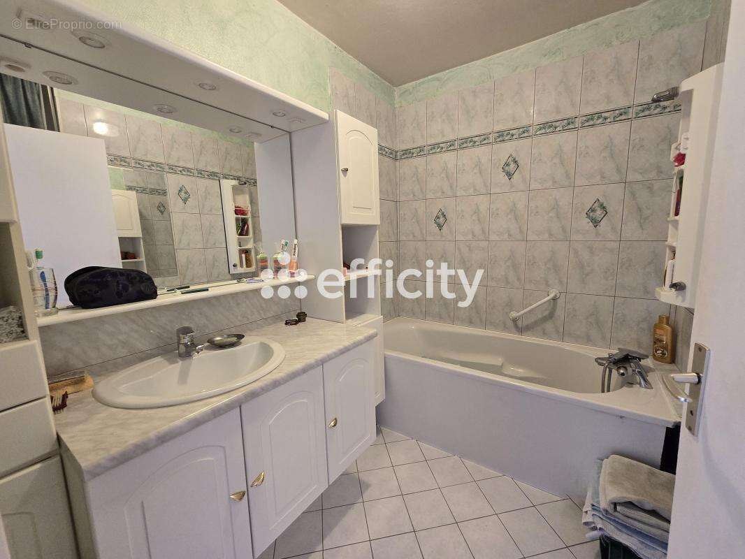 Appartement à MAUREPAS