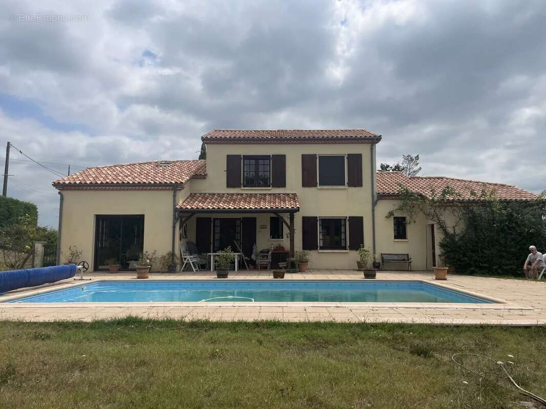 Maison à MONSEMPRON-LIBOS