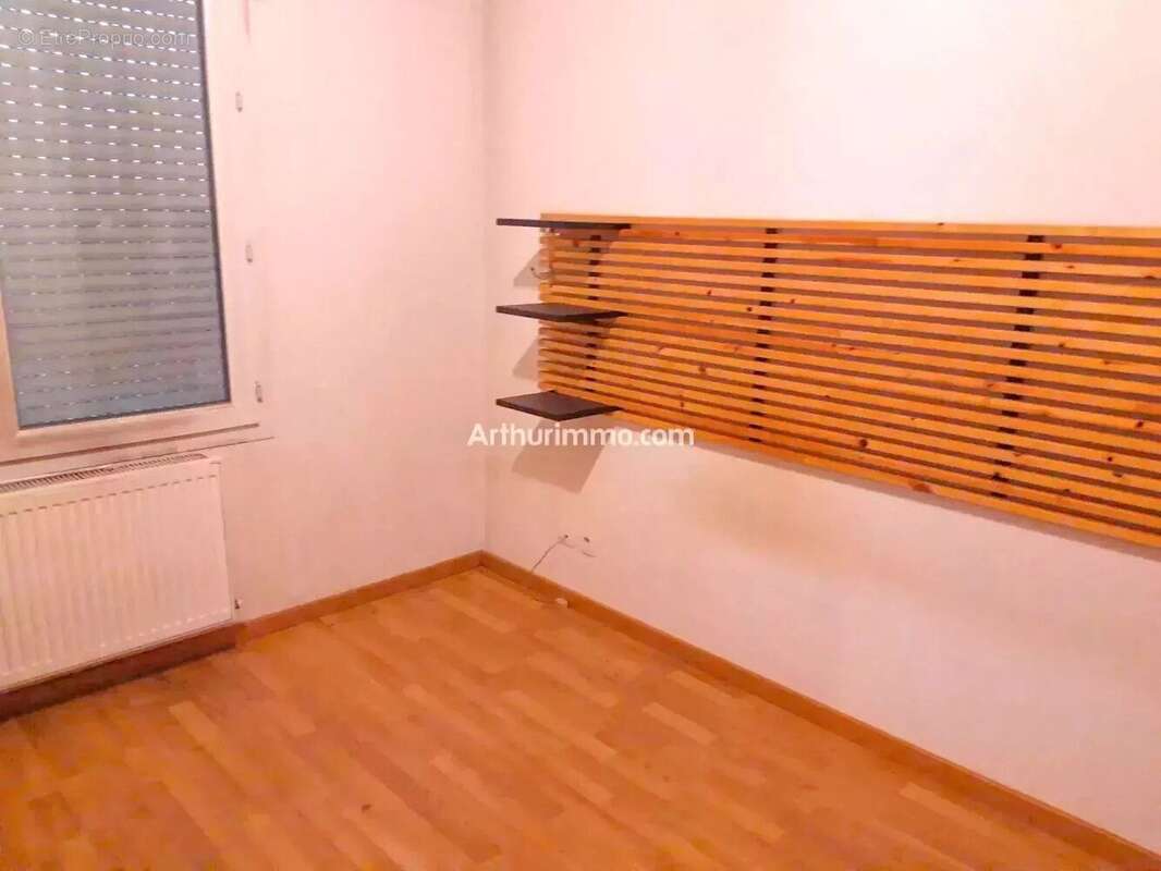 Appartement à SAINT-MARTIN-D'HERES
