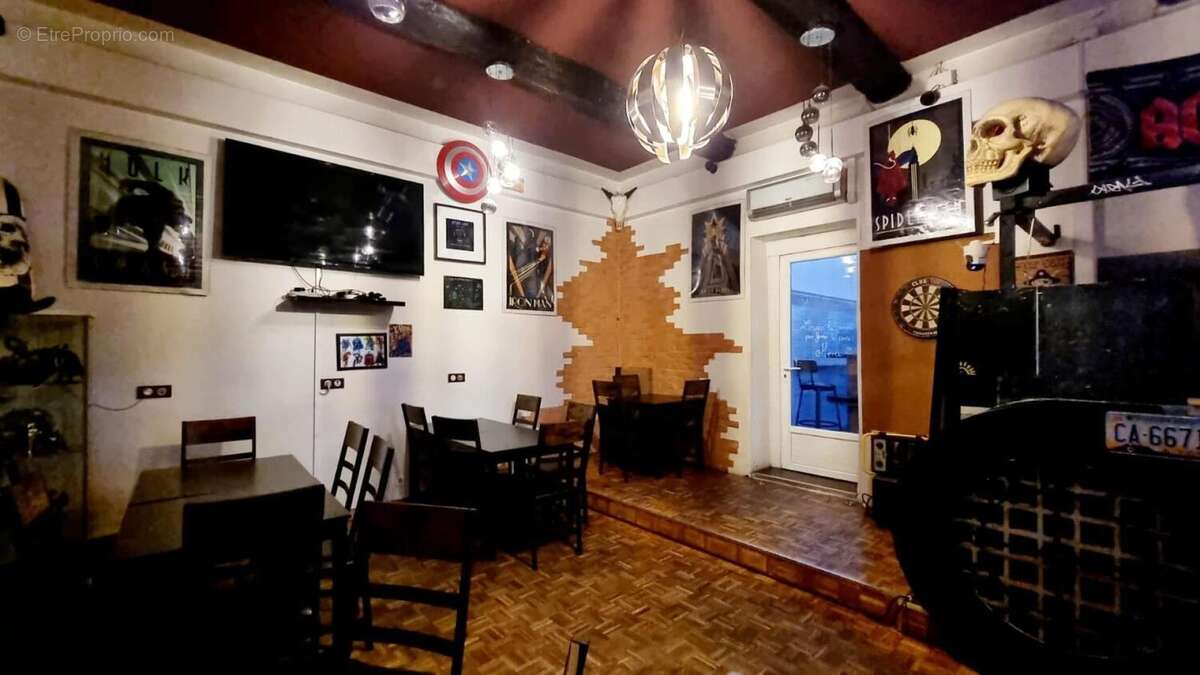 Photo 2 - Commerce à LA GARDE