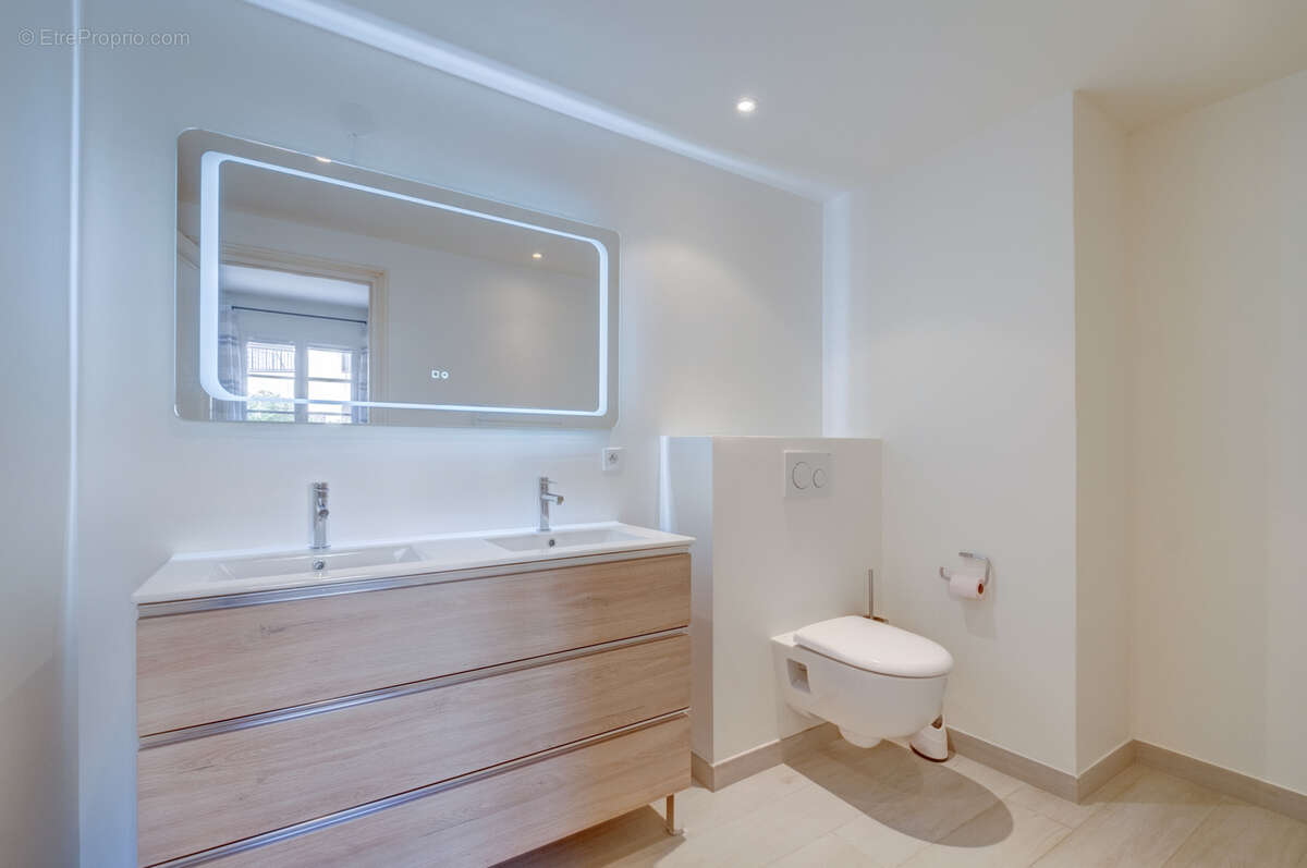 Appartement à LA MOTTE