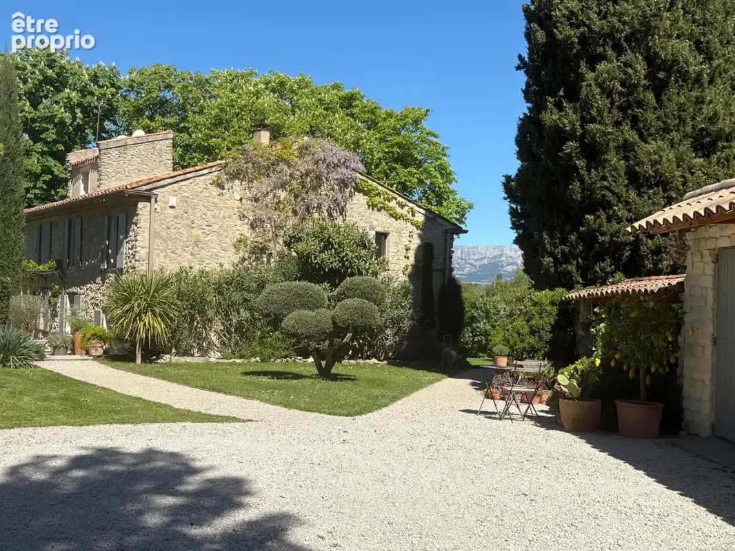 A vendre région Aix-en-Provence Sud Maison véritable mas à vendre à Trets proche Peynier vue Sainte Victoire au calme avec grand - photo 2