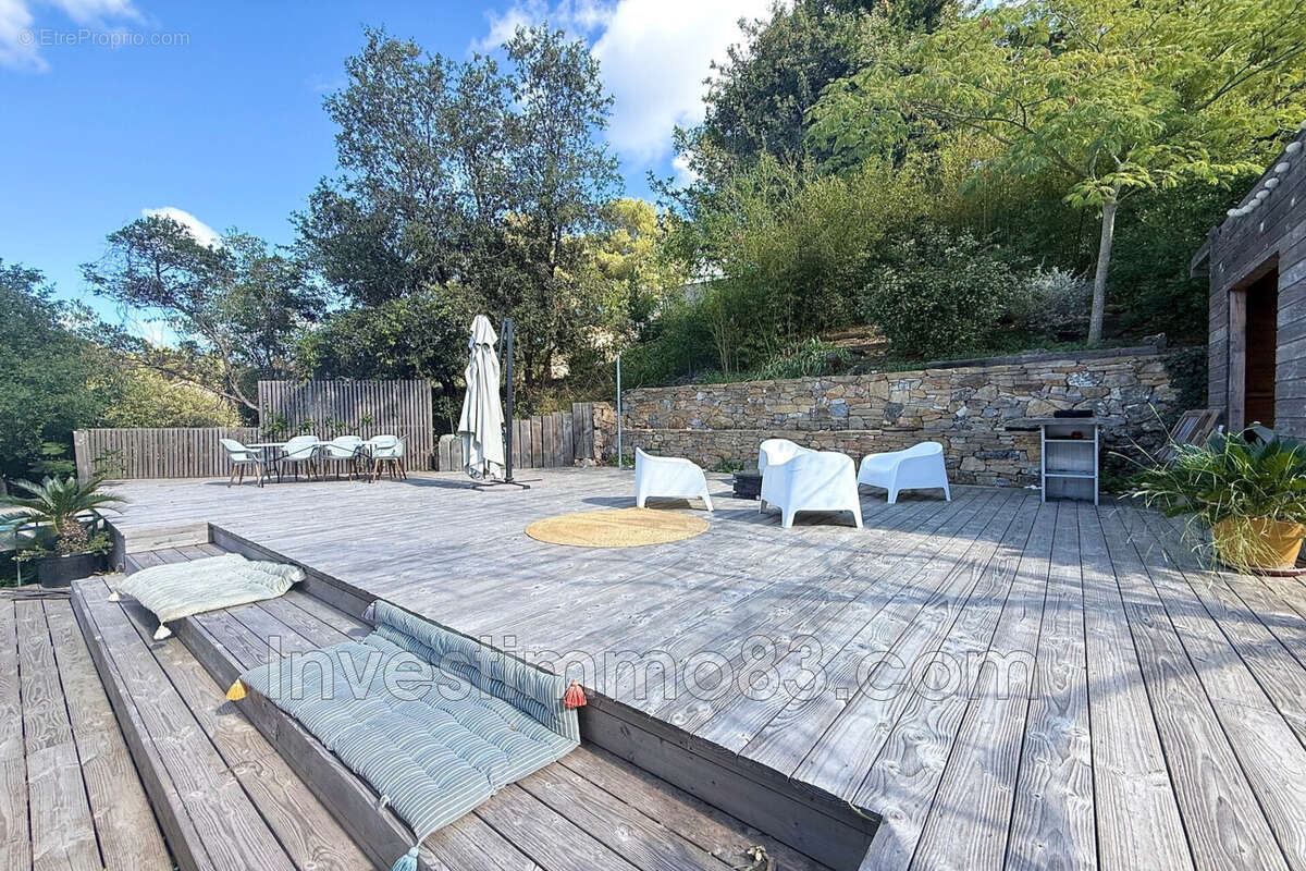 Maison à LA VALETTE-DU-VAR