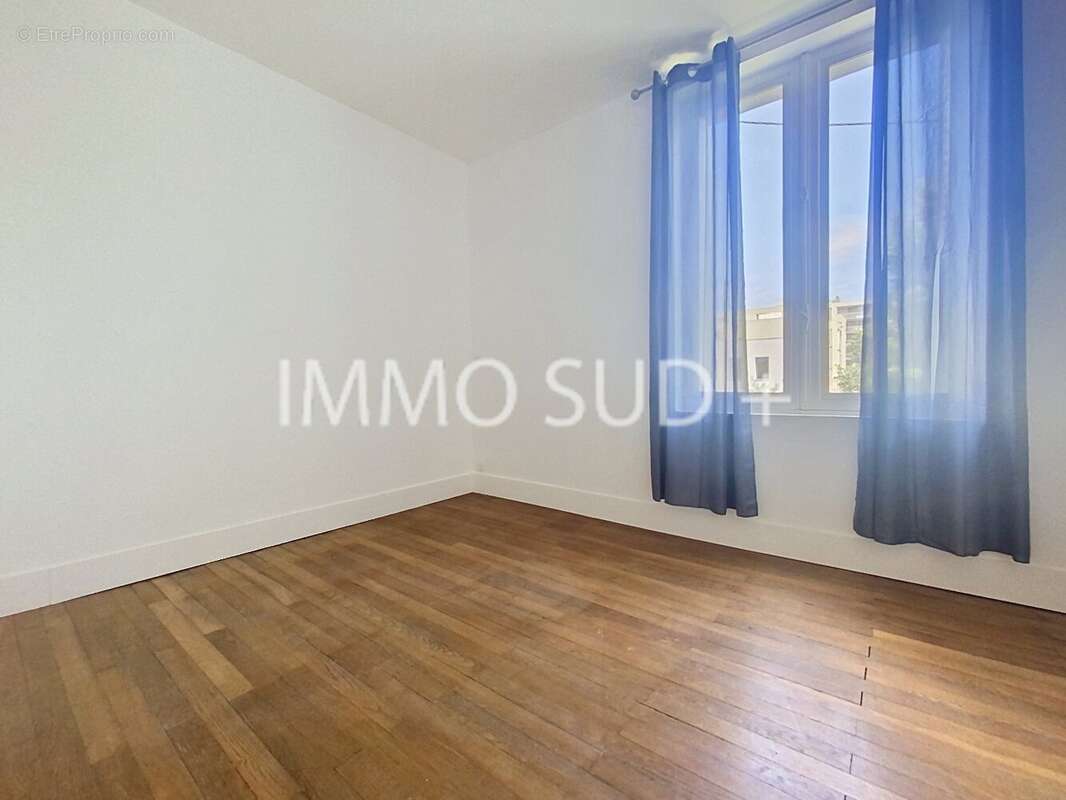 Appartement à LE PONT-DE-CLAIX