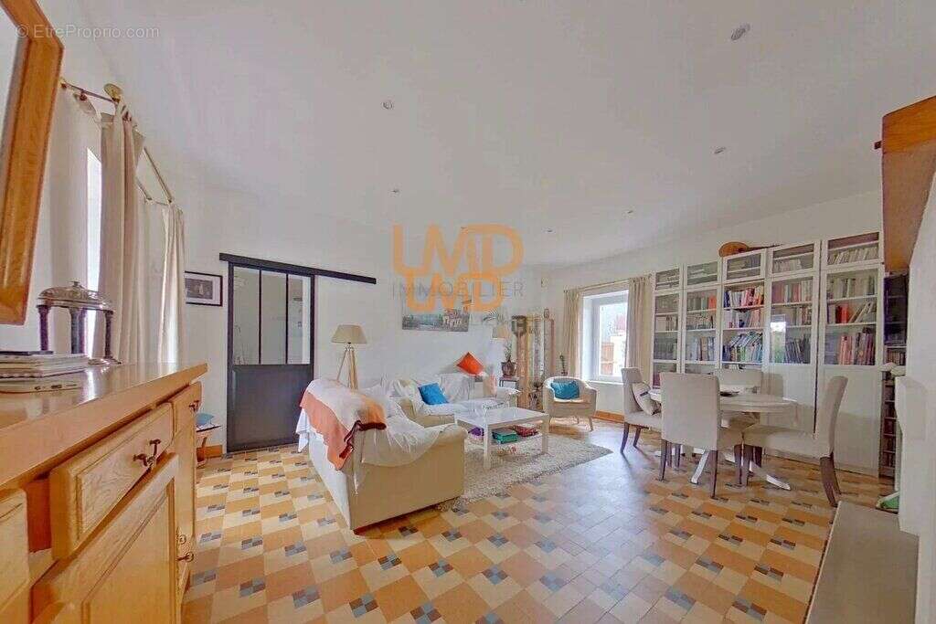 Maison à FROSSAY
