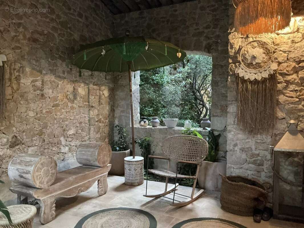 Maison à LA COLLE-SUR-LOUP