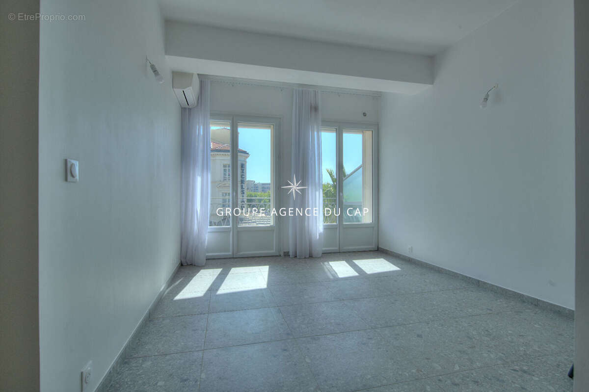 Appartement à SAINT-RAPHAEL