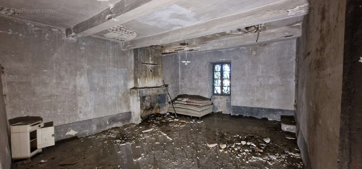 Maison à LA BEGUDE-DE-MAZENC