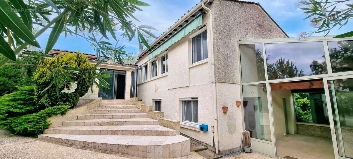 Maison à EYMET